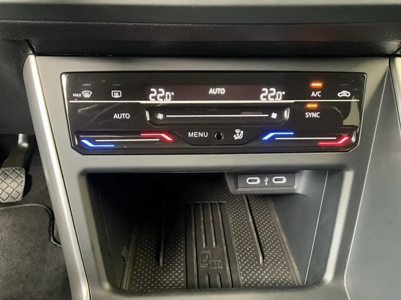 Volkswagen Polo Life+BVM+LED+CarPlay 19