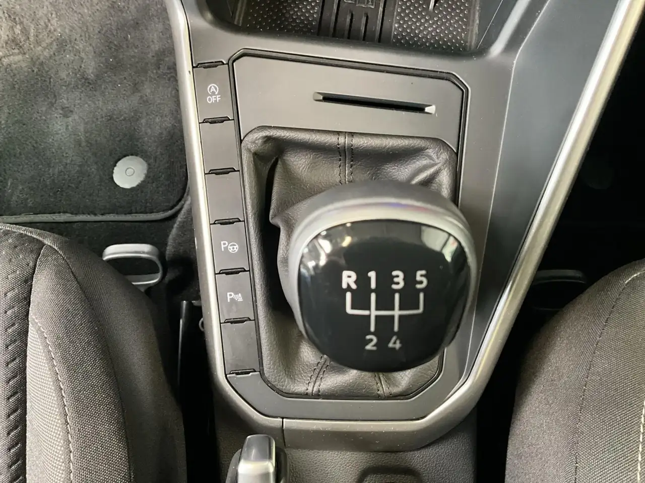 Volkswagen Polo Life+BVM+LED+CarPlay 12