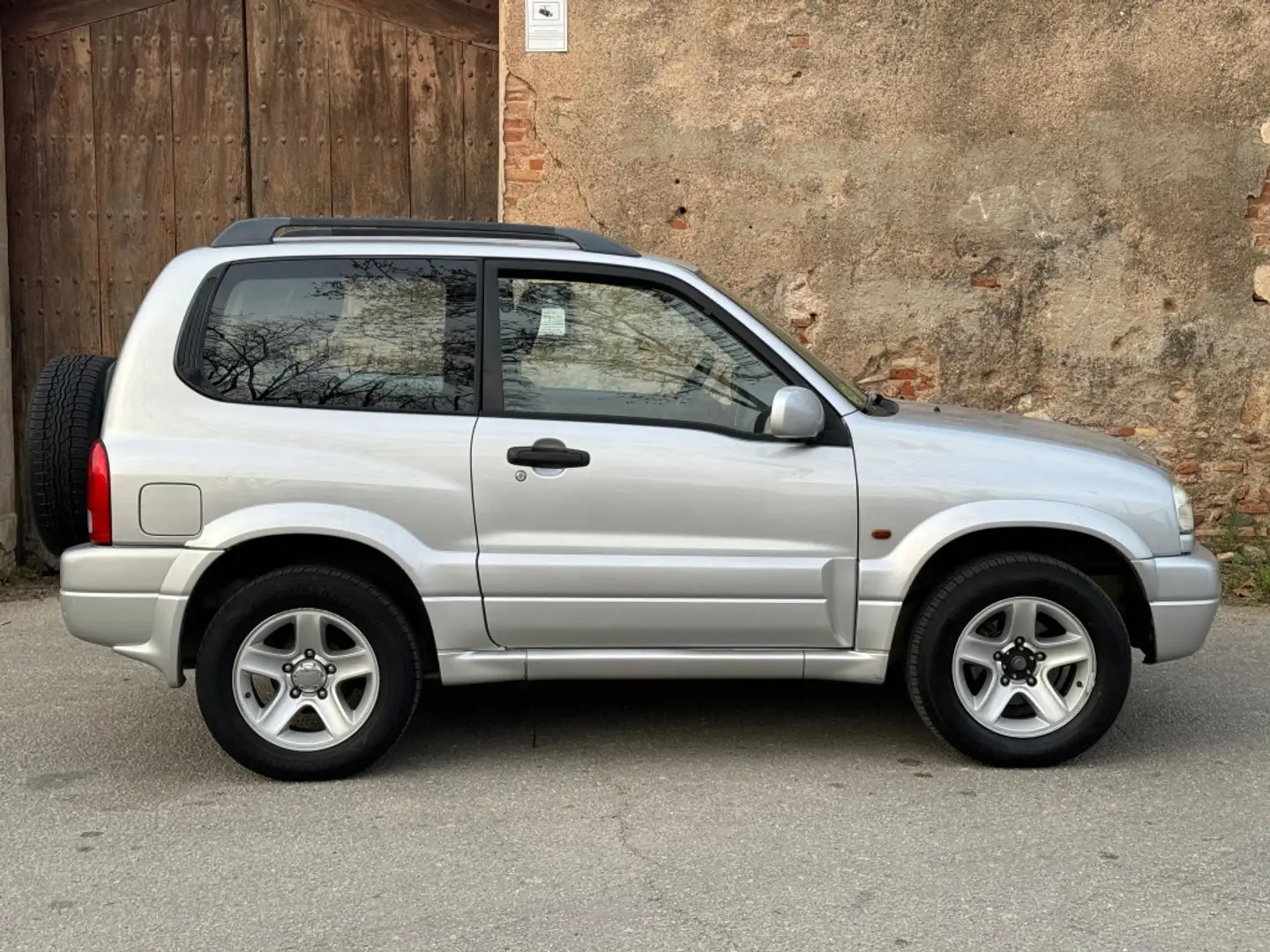 Suzuki Grand Vitara Gran 2.0 16v DLX Argento - 1