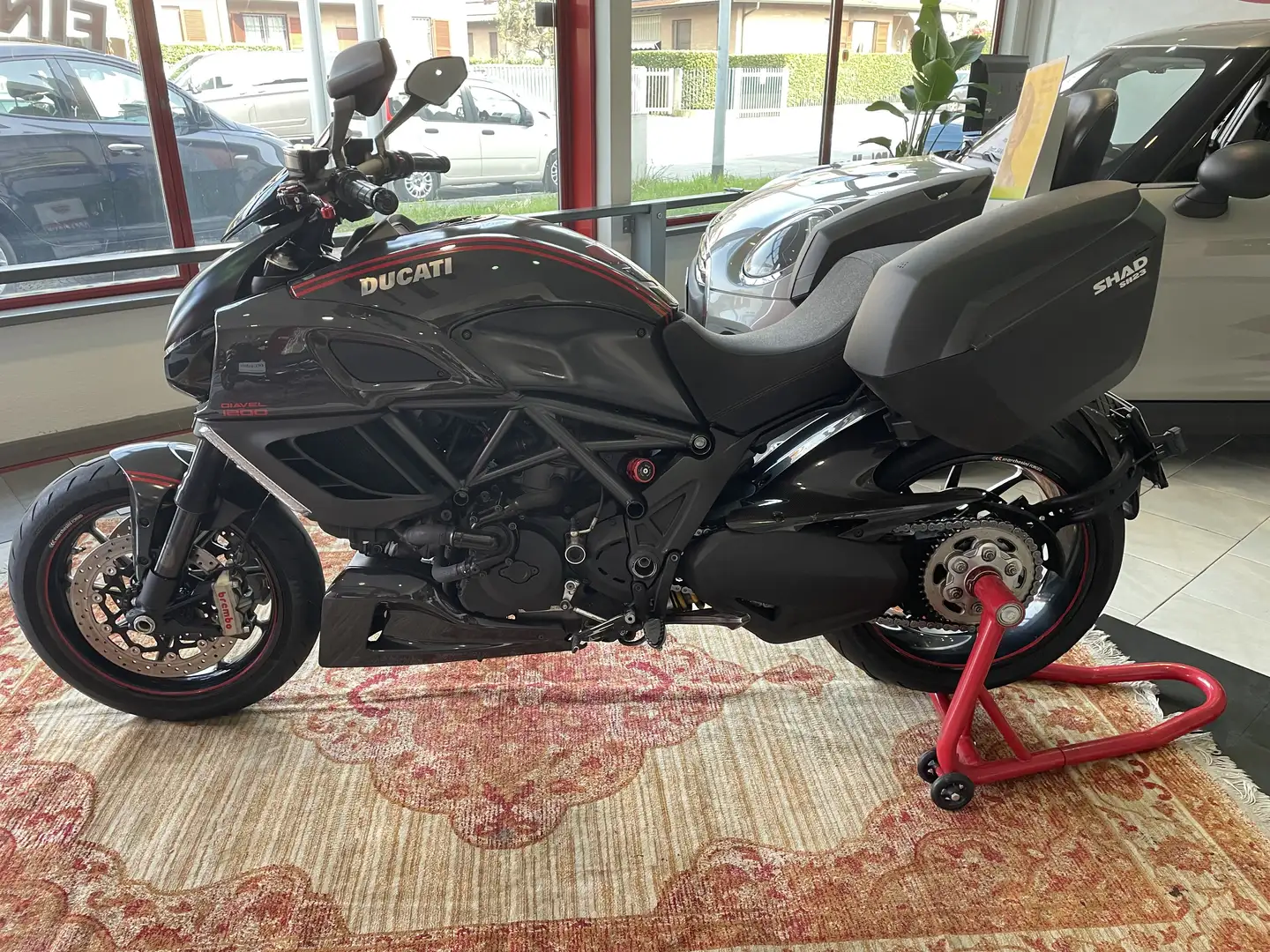 Ducati Diavel 1200 Grigio - 1
