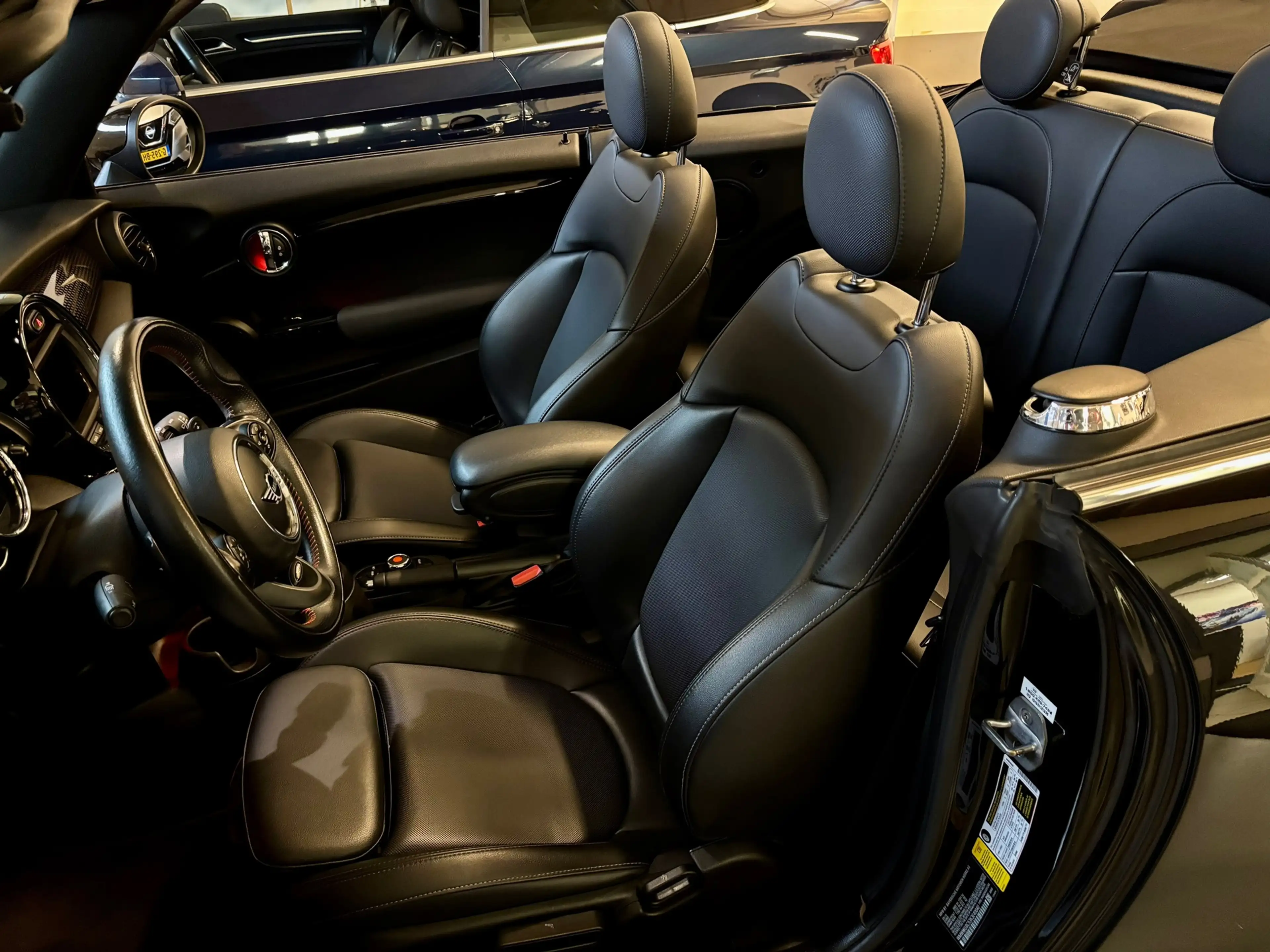 MINI Cooper S Cabrio 2.0 Chili Serious Business Aut/Leder/Camera — photo 2