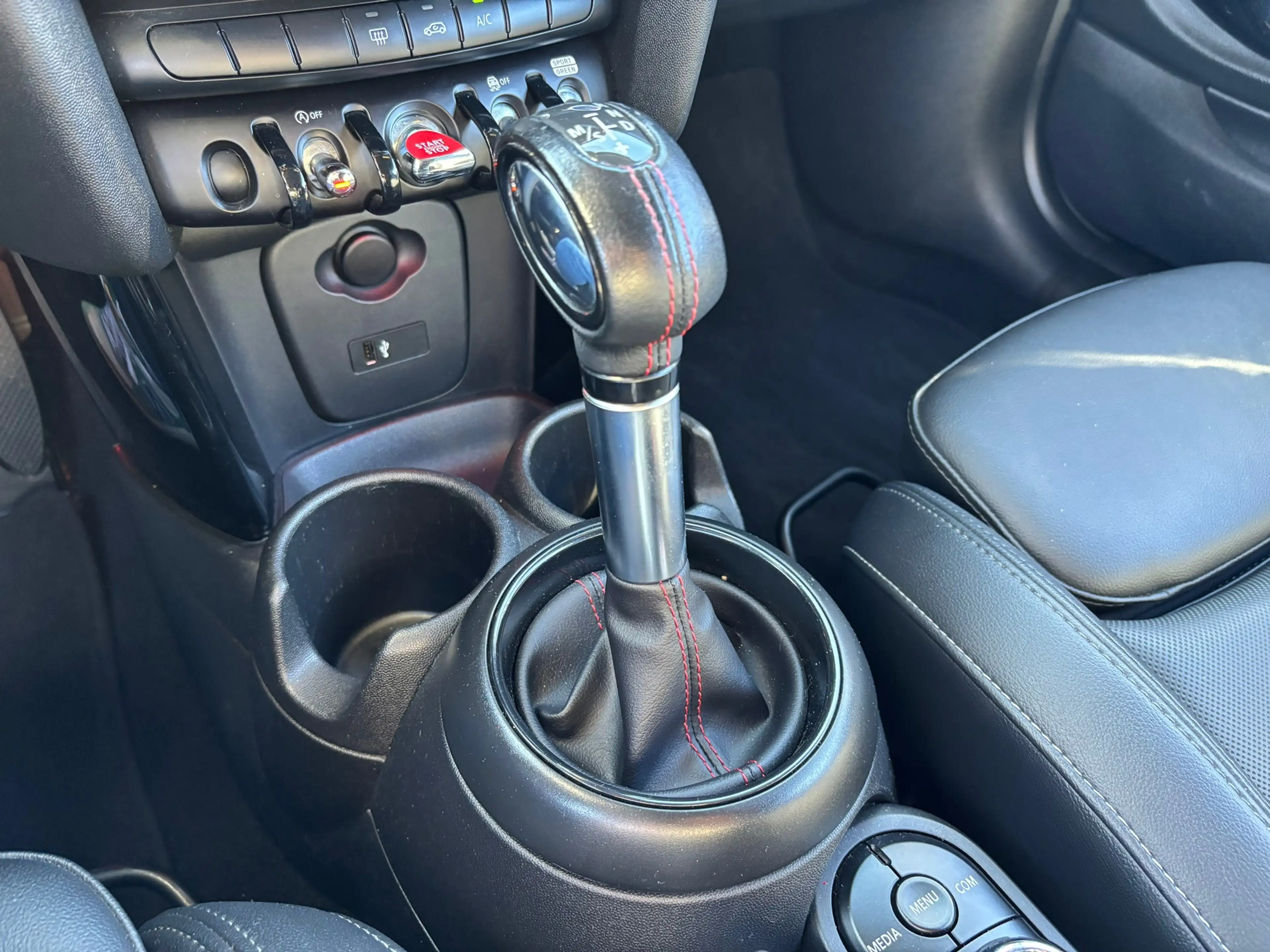 MINI Cooper S Cabrio 2.0 Chili Serious Business Aut/Leder/Camera — photo 15