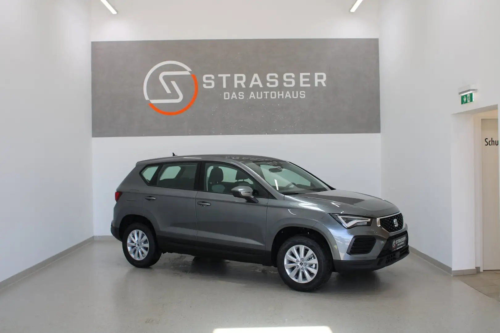 SEAT Ateca Reference Edition 1.0 TSI Grau - 1