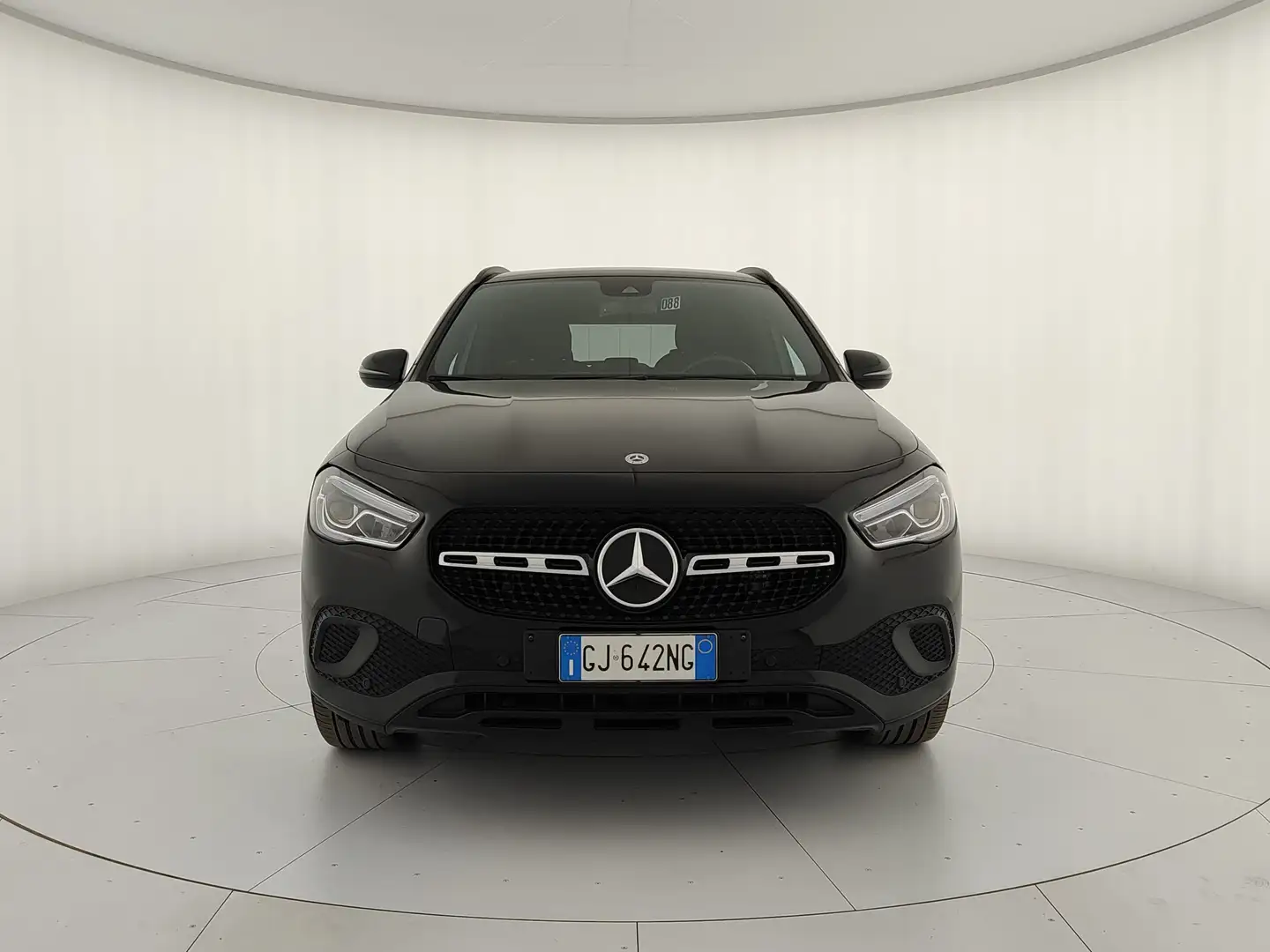 Mercedes-Benz GLA 200 d Sport Plus auto UNICO PROPRIETARIO-TAGLIANDI MB Nero - 2