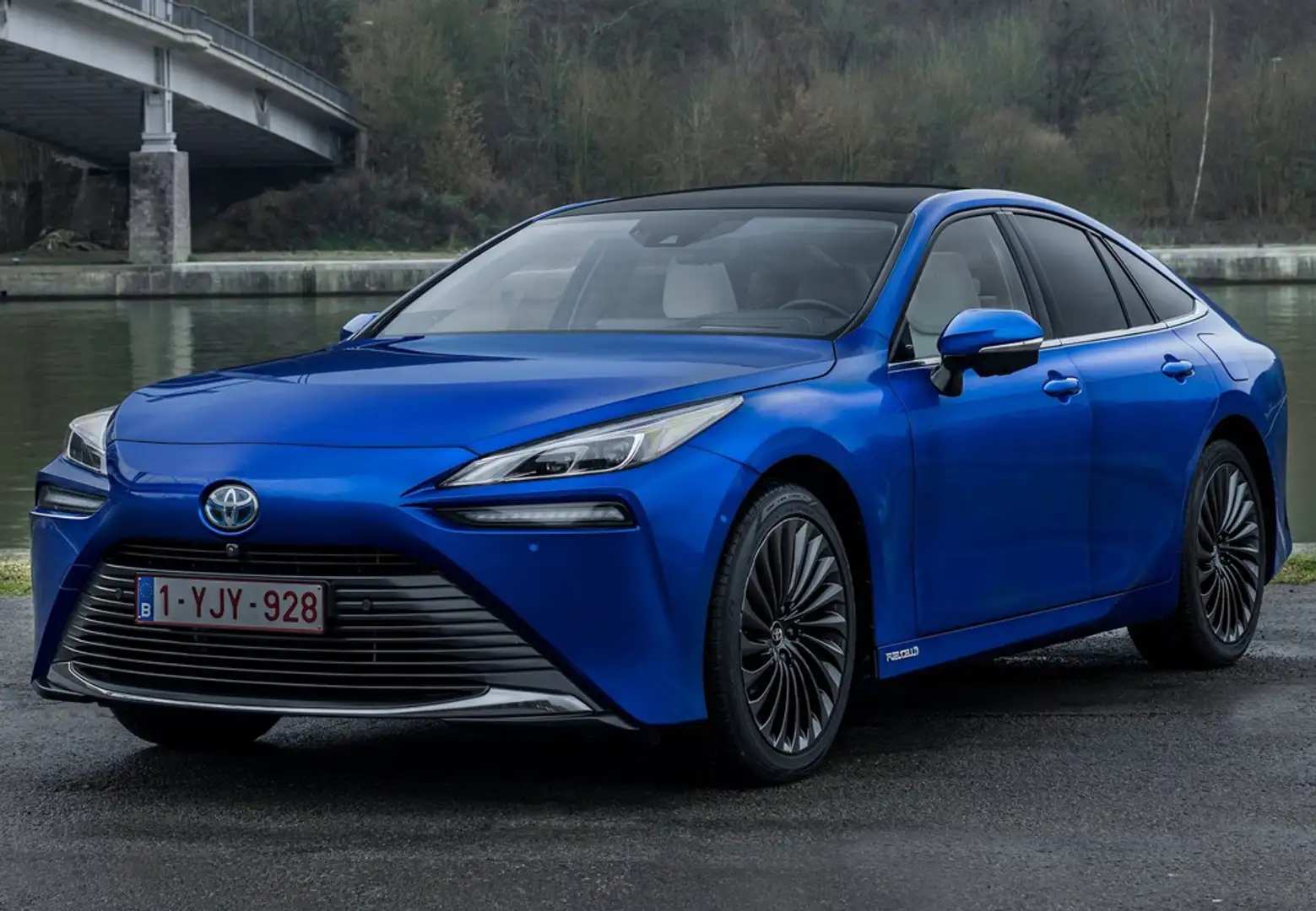Toyota Mirai Luxury 180FCV - 1