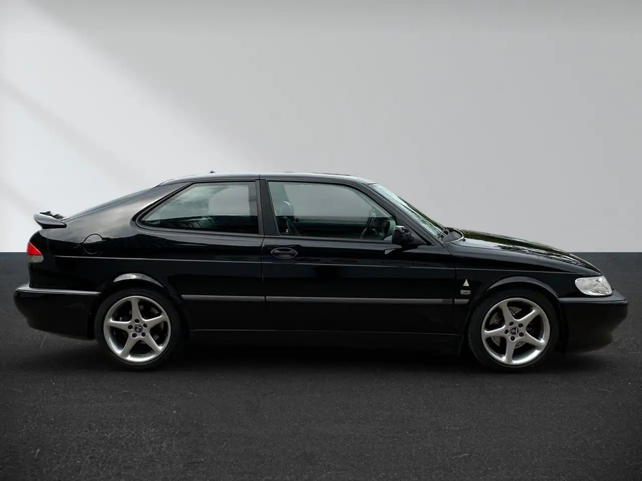 Saab 9-3 Viggen, foto 3