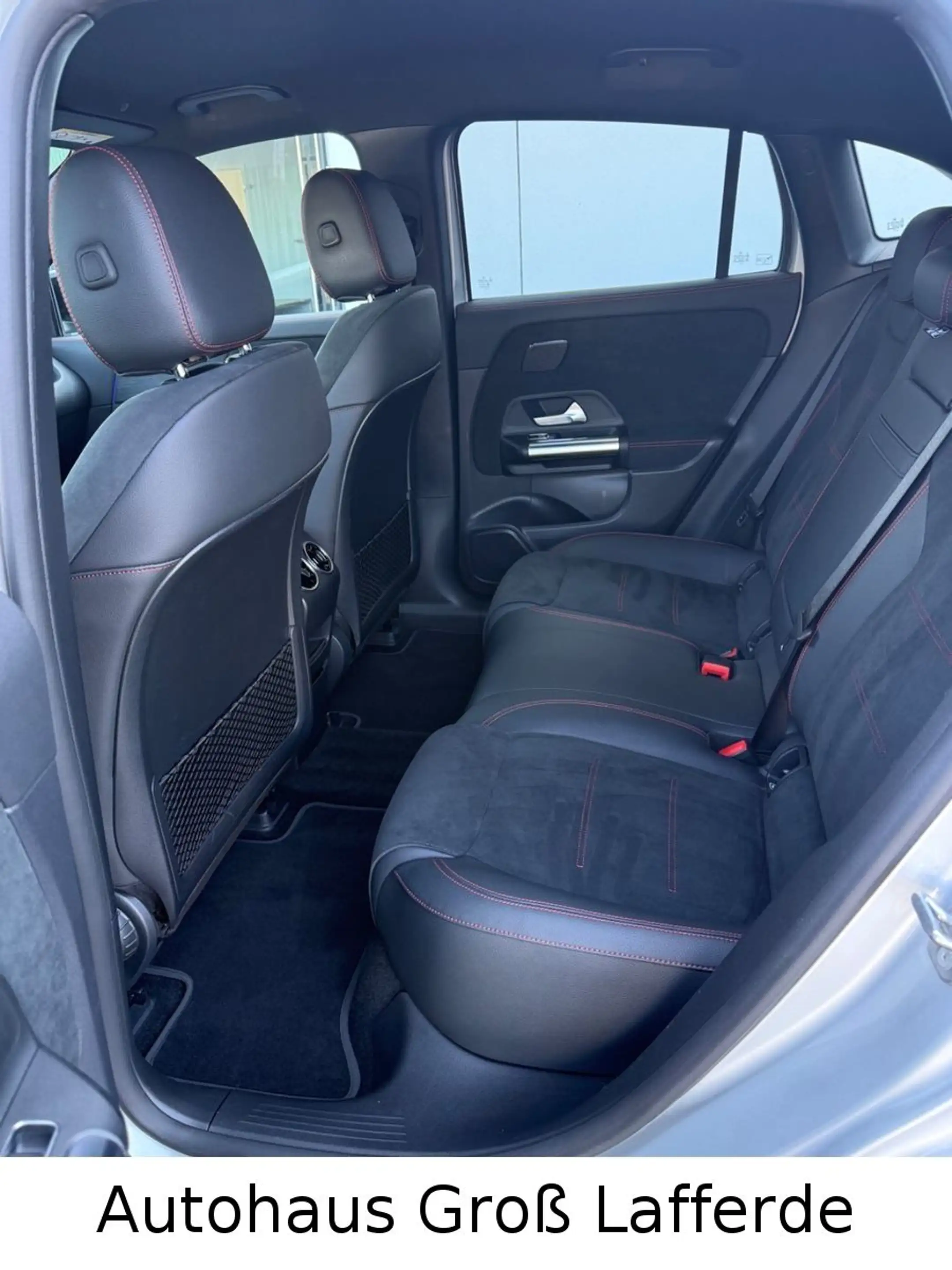 Mercedes-Benz EQA 250 AMG Line SHZ 360 Kam Navi — photo 14