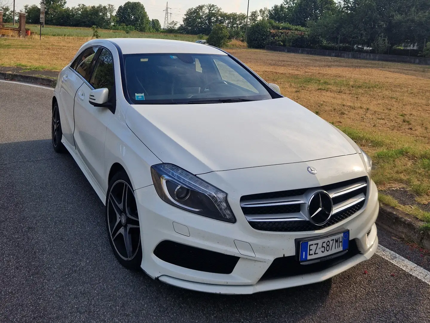 Mercedes-Benz A 180 Classe A - W180cdi Premium auto - Estetica AMG Bianco - 1