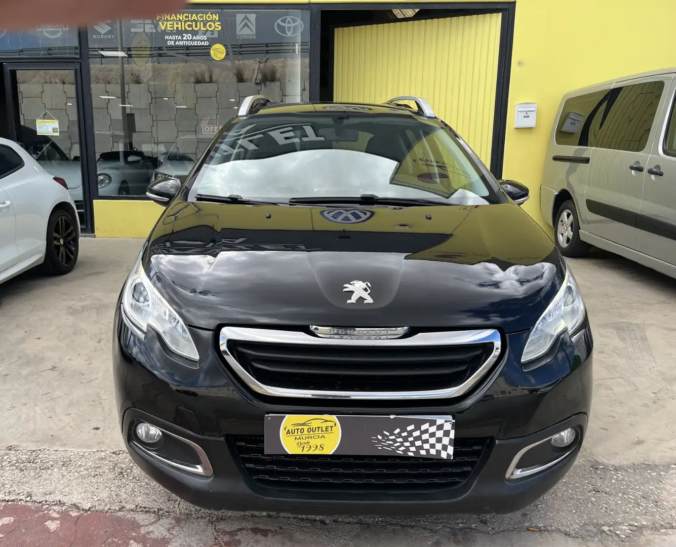 Peugeot 2008 1.6 BlueHDI S&S Active 100 Noir - 2
