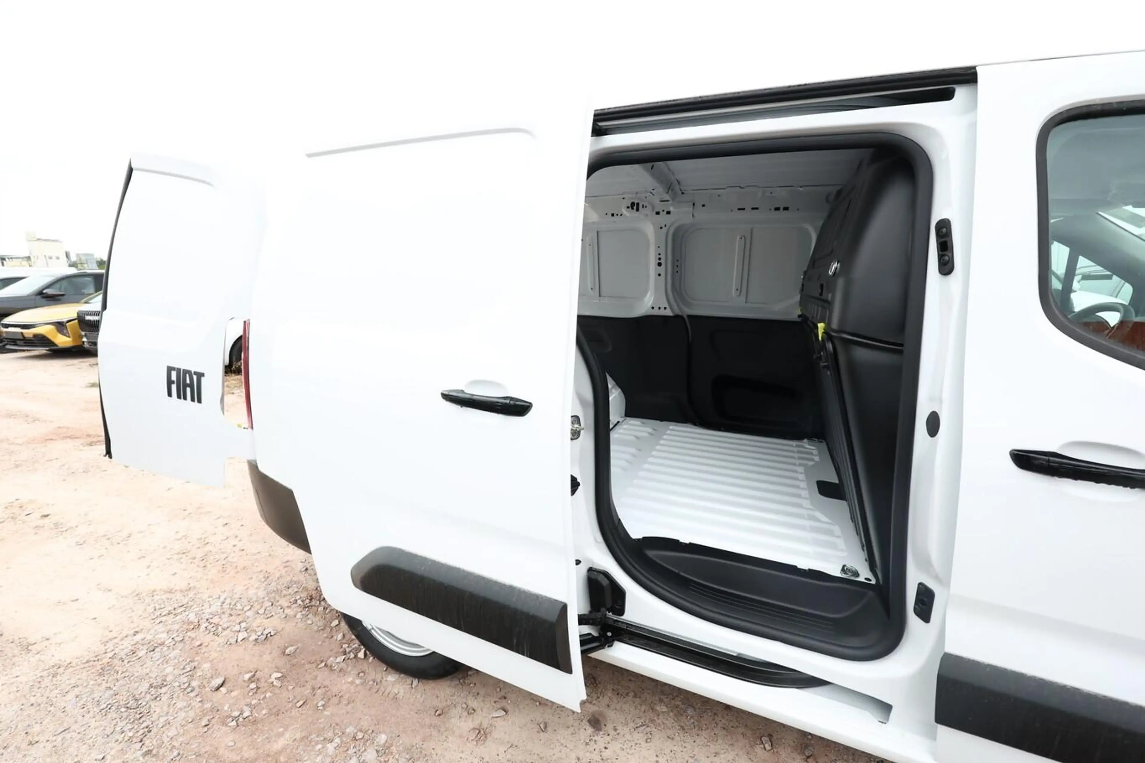 Fiat Doblo Kasten L2 AT8 SHZ MagicCargo Kam PDC CarPl 96 k... — photo 9