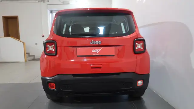 Jeep Renegade view 15