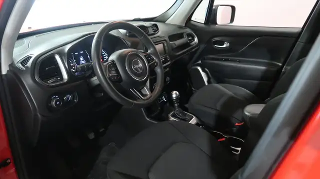 Jeep Renegade view 2