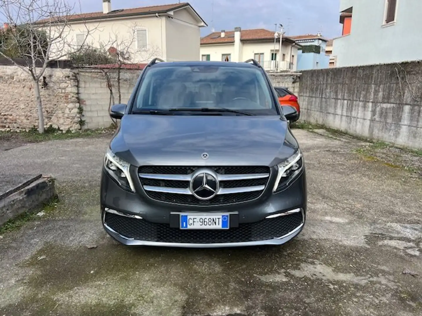 Mercedes-Benz V 250 Extralong Nero - 1
