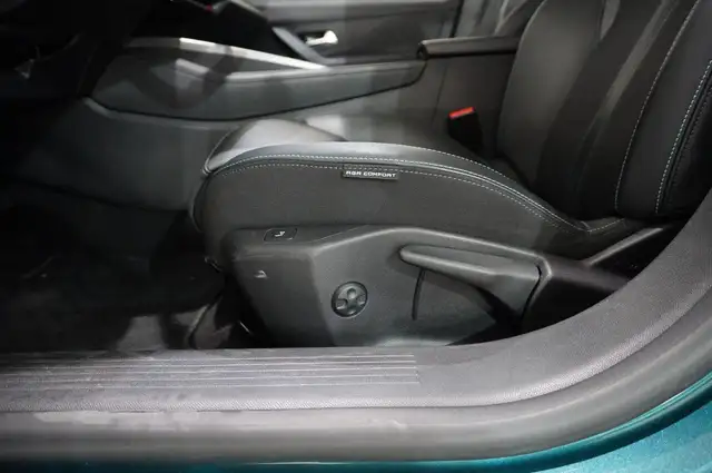 Peugeot 308 SW view 14