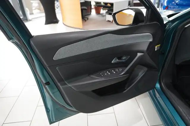 Peugeot 308 SW view 15