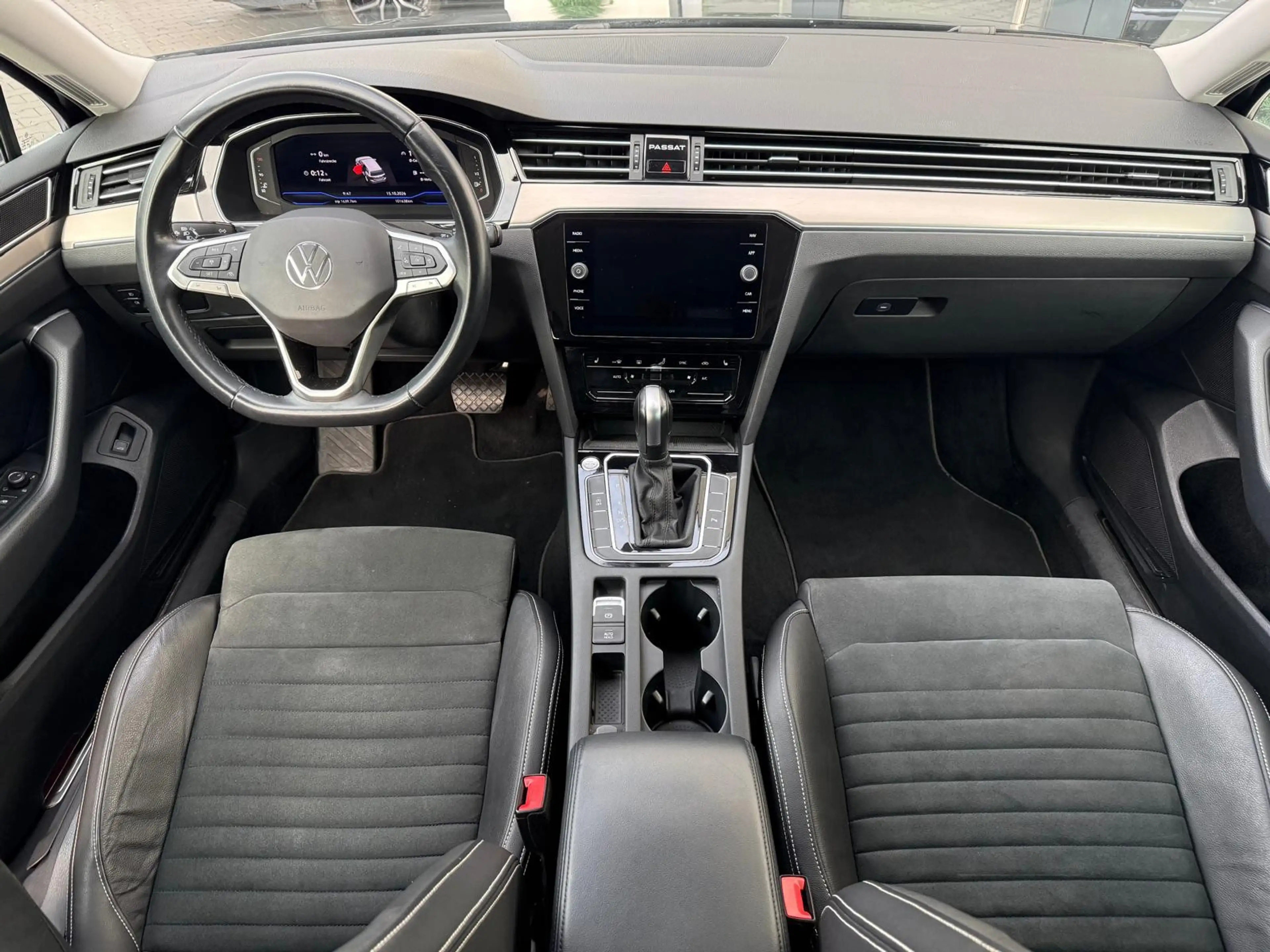 Volkswagen Passat Vari Elega 2.0 DSG ACC+MATRIX+NAVI+IQ+AHK — photo 9