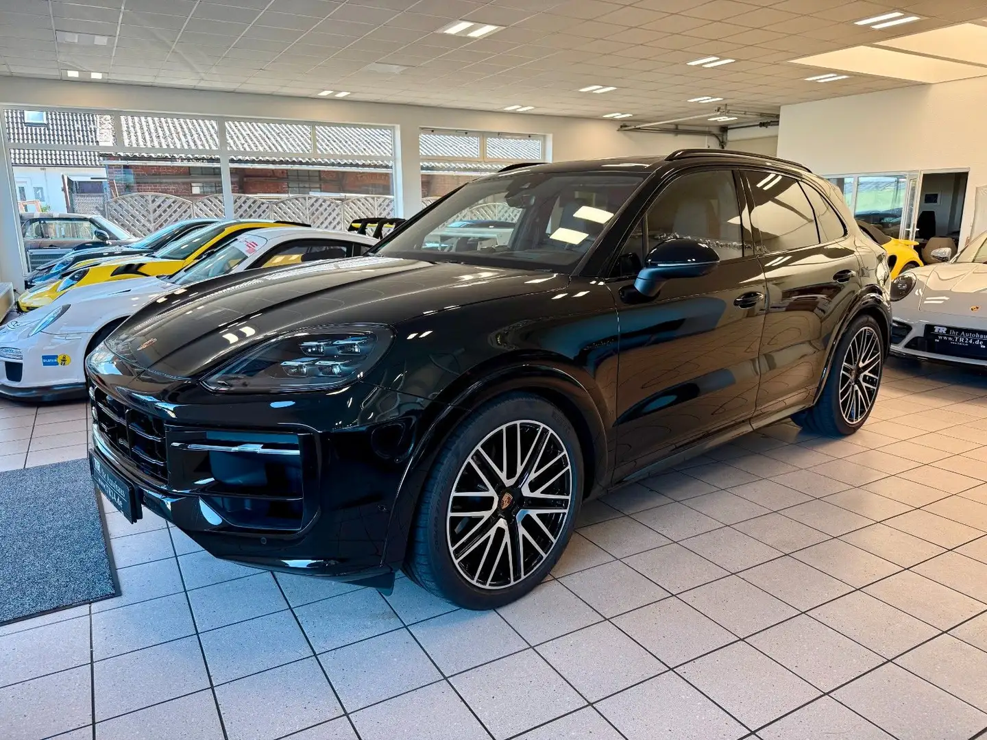 Porsche Cayenne E-Hybrid SportDesign/ACC/AHK/HeadUp/22" Schwarz - 2