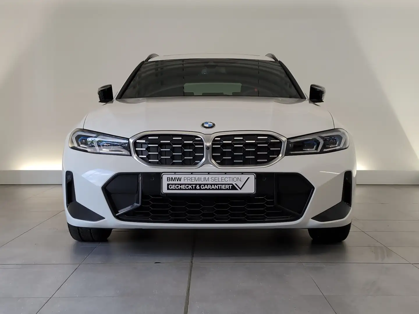 BMW 340 Mi xDrive Touring bijela - 2