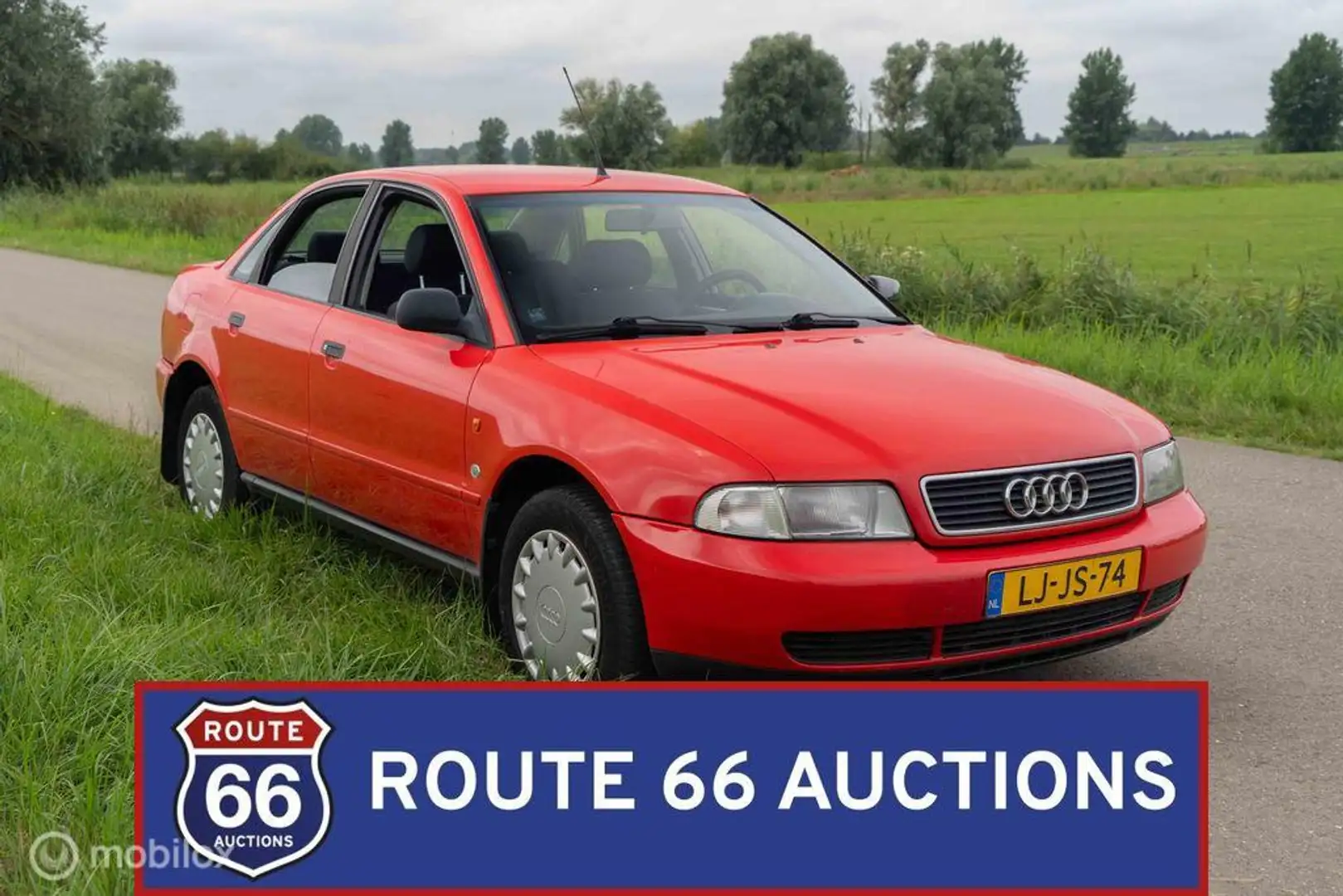 Audi A4 1.6 | 1995 | Route 66 Auctions Schwarz - 1