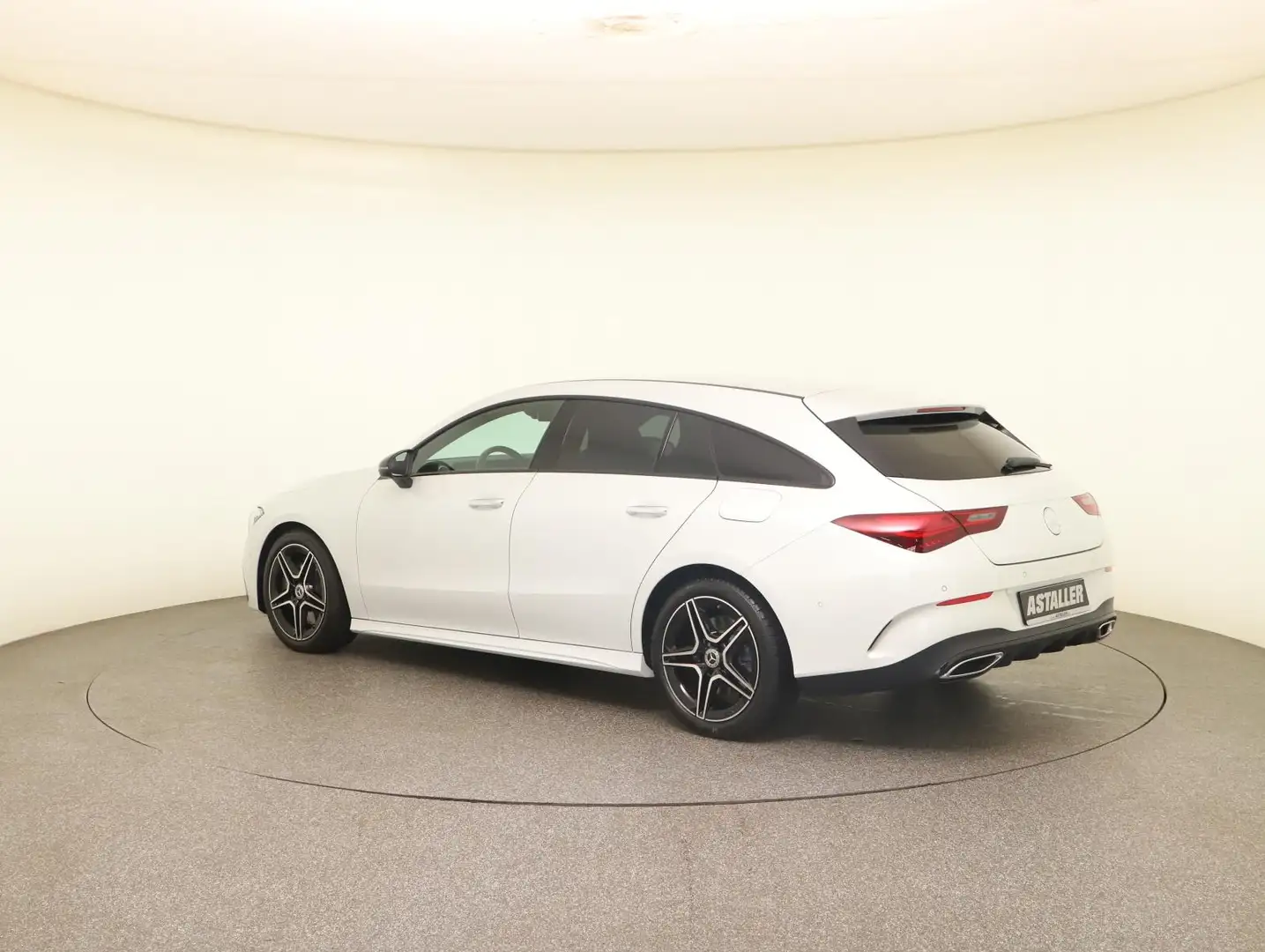 Mercedes-Benz CLA 250 4M SB AMG Line Night+MBUX+LED+WiPa+Parkp Weiß - 2