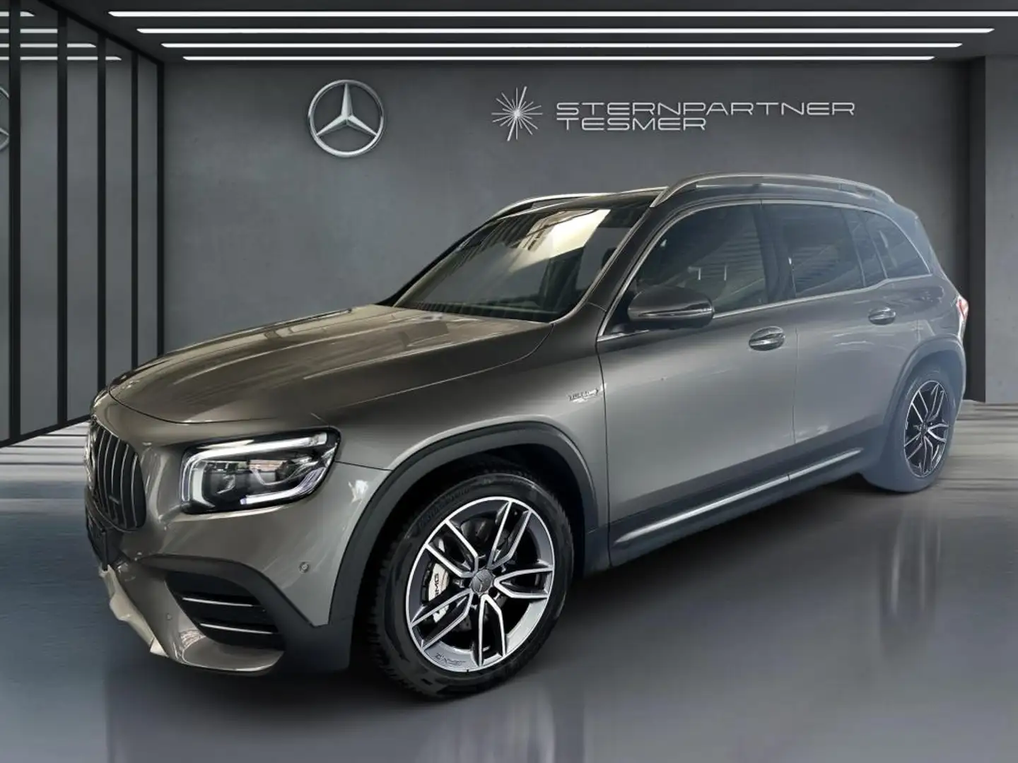 Mercedes-Benz GLB 35 AMG AMG GLB 35 4M +MBUX+PANO+KAMERA+360°+NAVI+SHZ Gri - 2