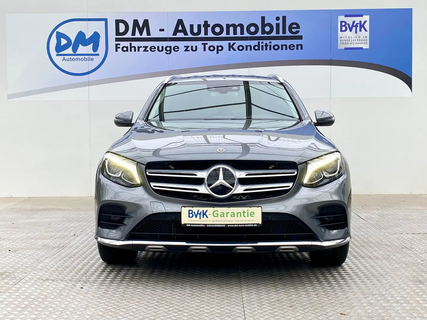 Mercedes-Benz GLC 250 4M 9G-Tronic AMG-Line NAVI LED STANDHZG DISTRONIC Grau - 2