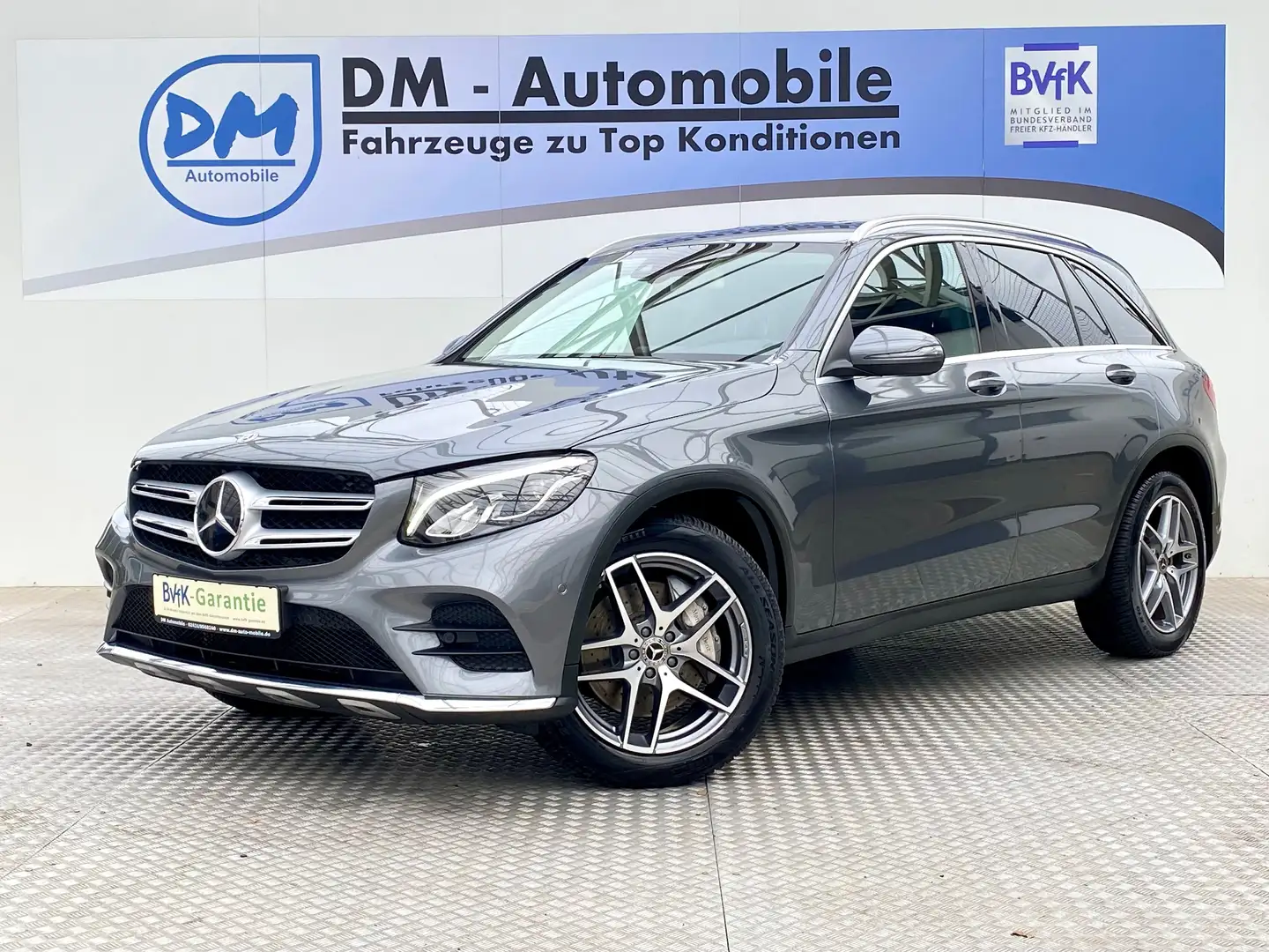 Mercedes-Benz GLC 250 4M 9G-Tronic AMG-Line NAVI LED STANDHZG DISTRONIC Grau - 1