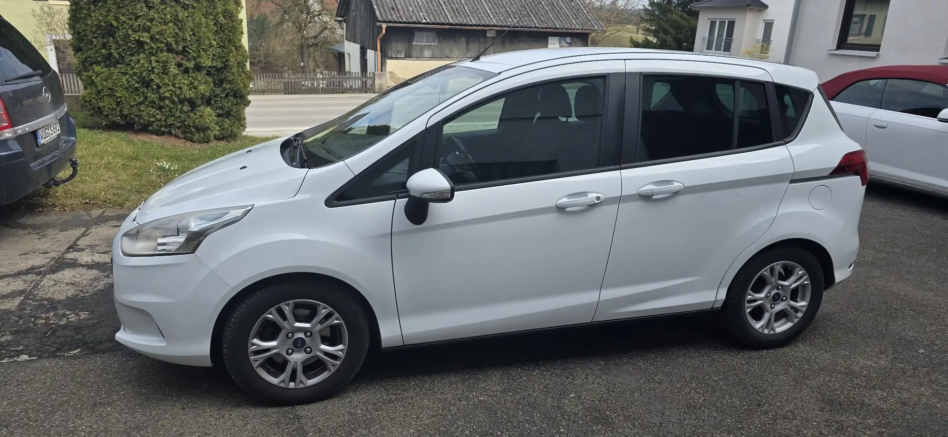 Ford B-Max Sync Edition Weiß - 1