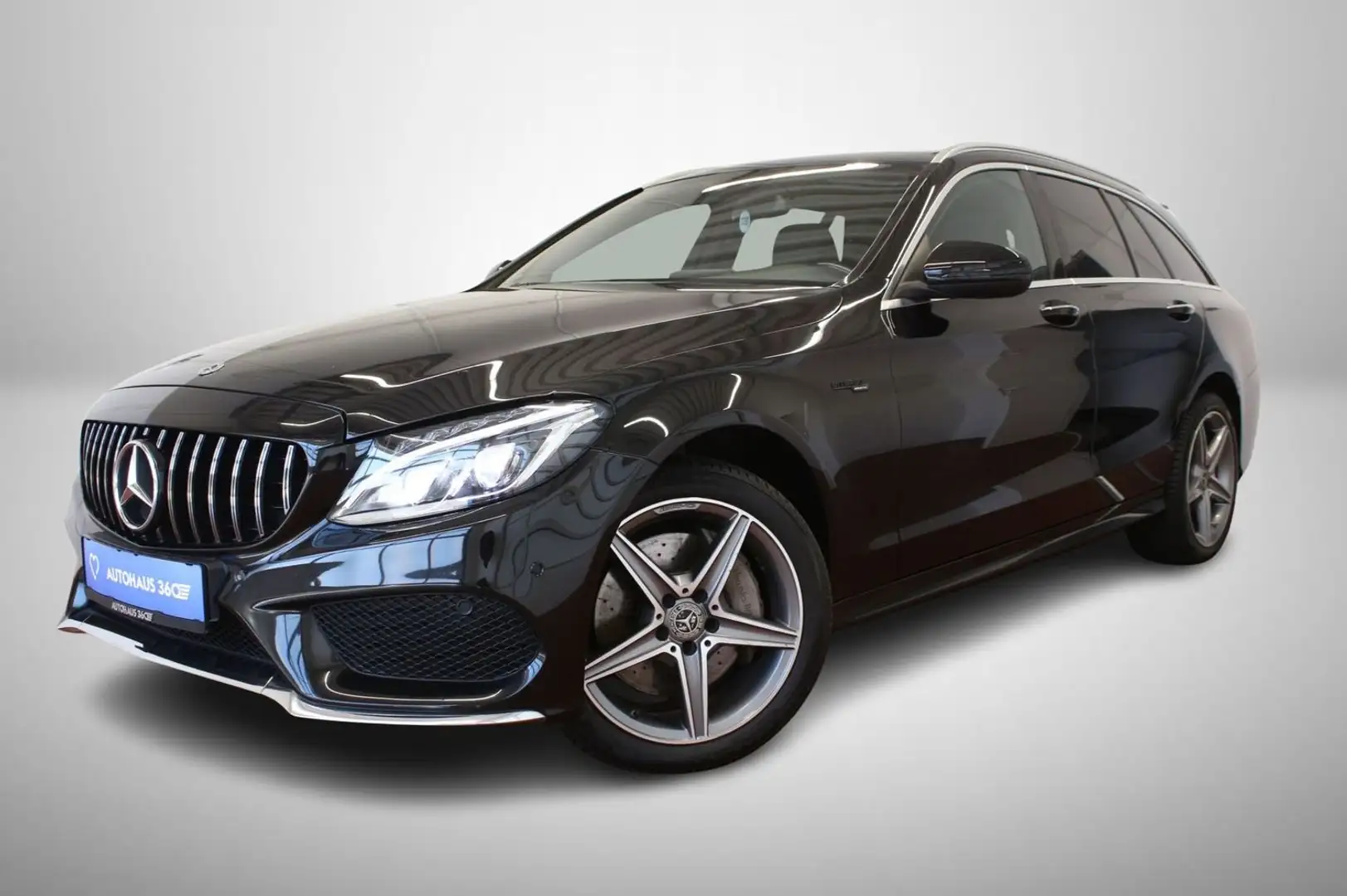 Mercedes-Benz C 400 T 4Matic AMG Line LED Leder V6 Zwart - 1