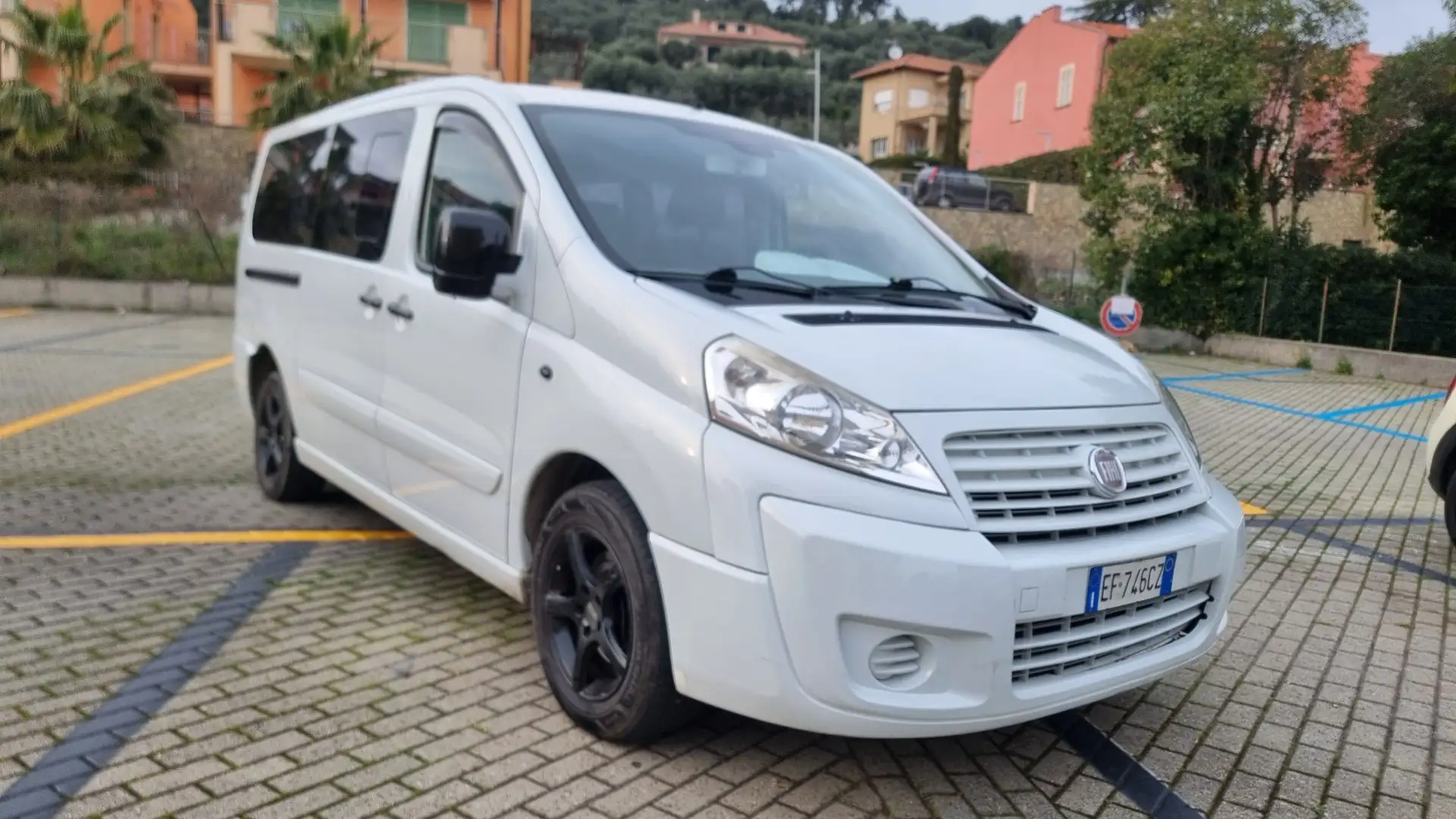 Fiat Scudo 9 posti - 2