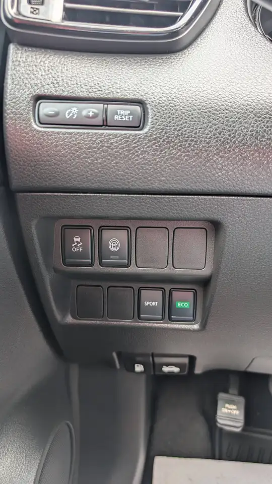 Nissan Qashqai снимка Nissan Qashqai