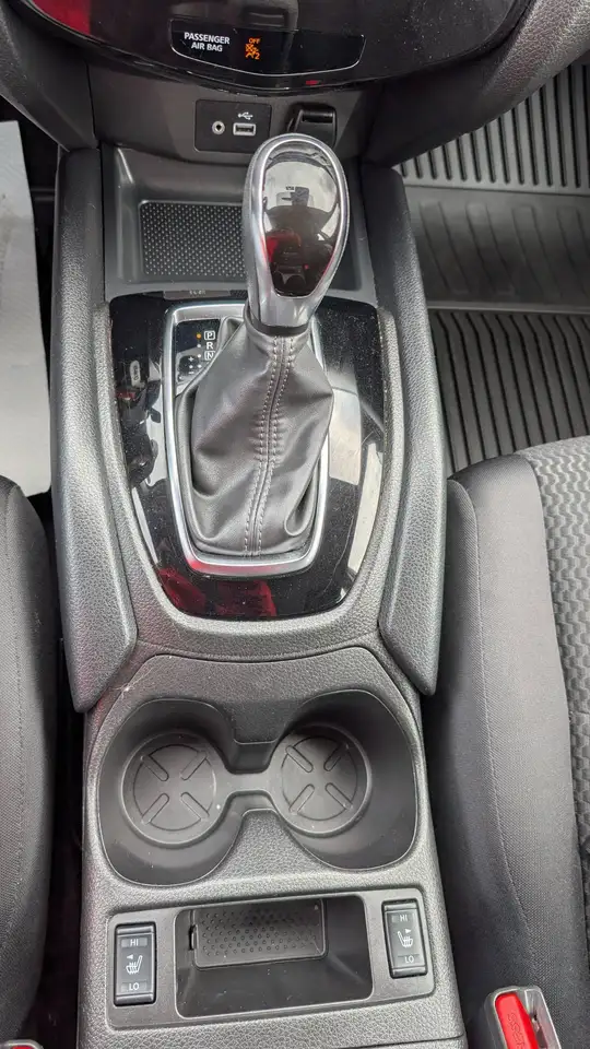 Nissan Qashqai снимка Nissan Qashqai