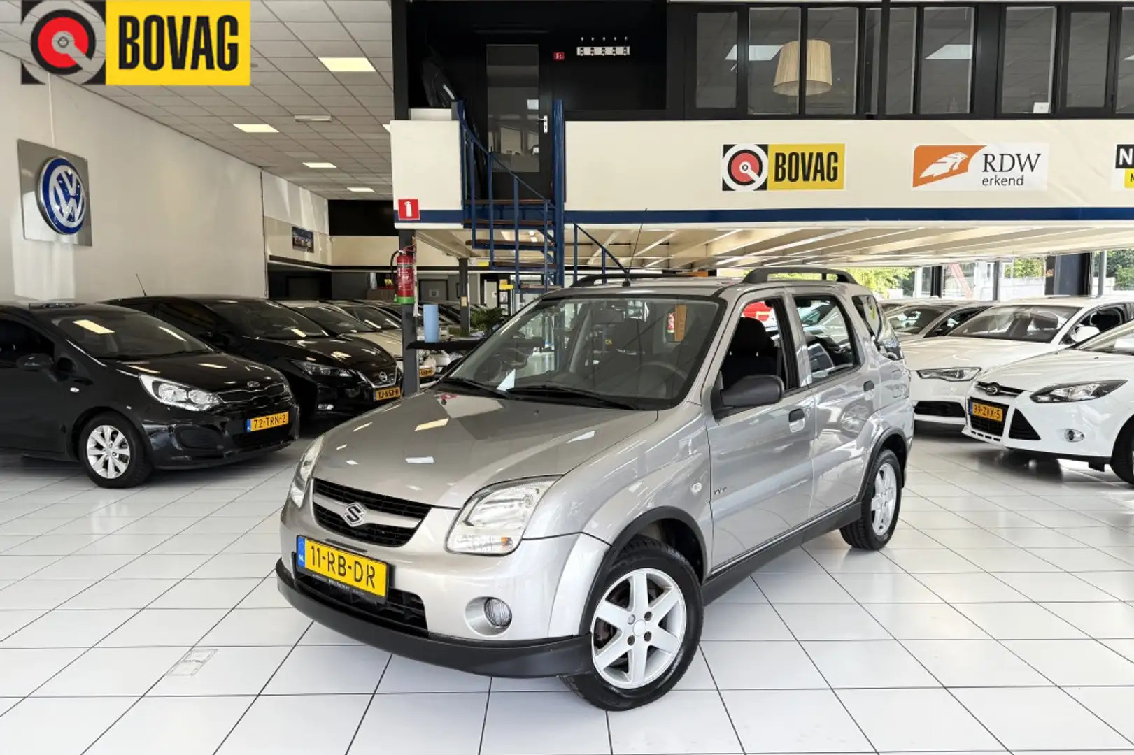 Suzuki Ignis 1.5-16V Exclusive Gris - 1