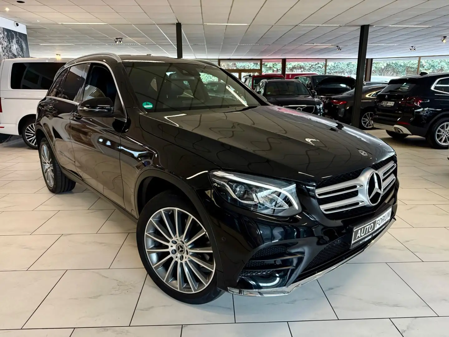 Mercedes-Benz GLC 250 4M 3x AMG-LINE LEDER COMAND LED AHK SHZ Schwarz - 2