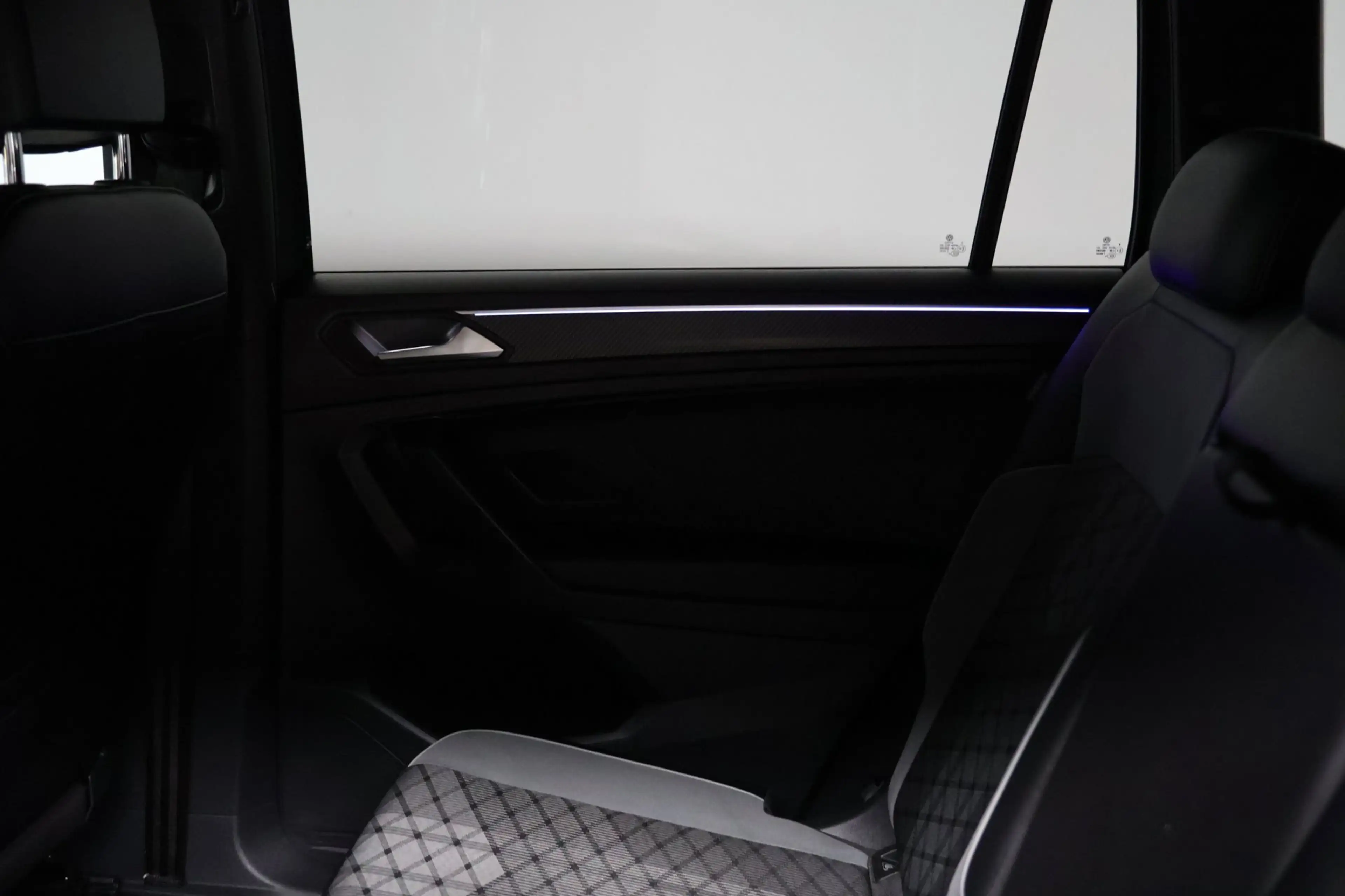 Volkswagen Tiguan Allspace 1.5 TSI R-Line 7p | panoramadak | head-up | harman — photo 23