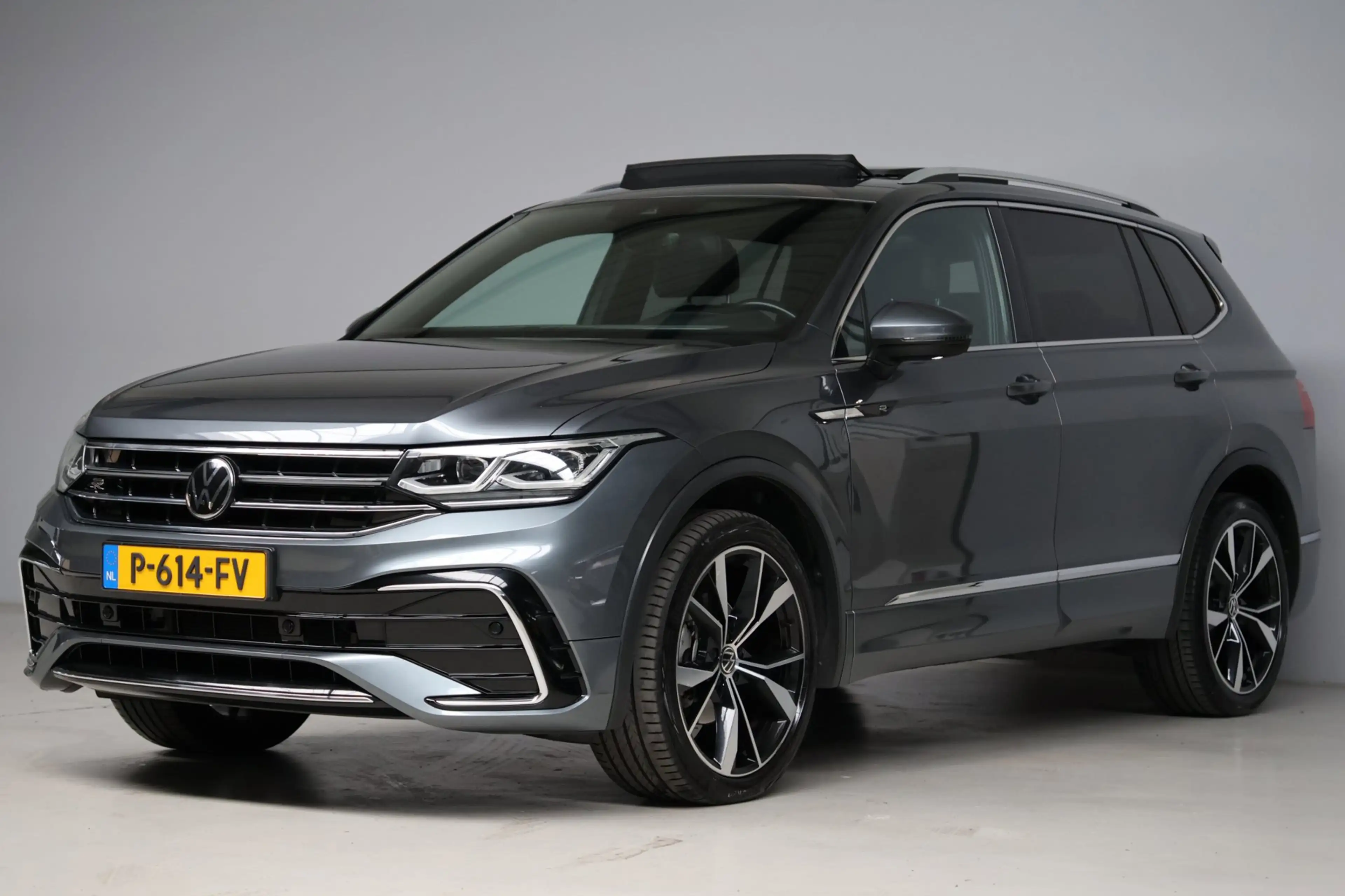Volkswagen Tiguan Allspace 1.5 TSI R-Line 7p | panoramadak | head-up | harman — photo 31