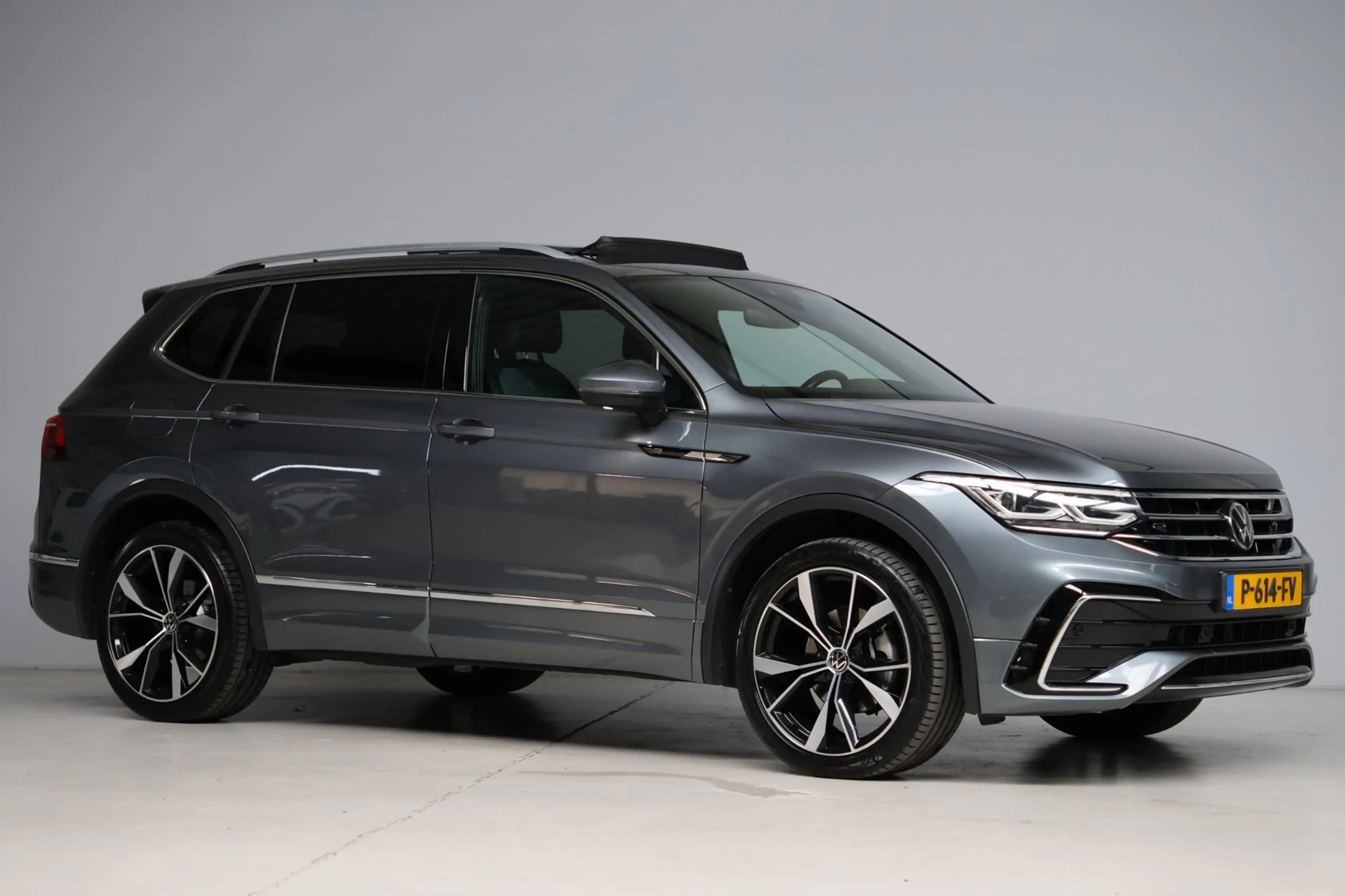 Volkswagen Tiguan Allspace 1.5 TSI R-Line 7p | panoramadak | head-up | harman — photo 19