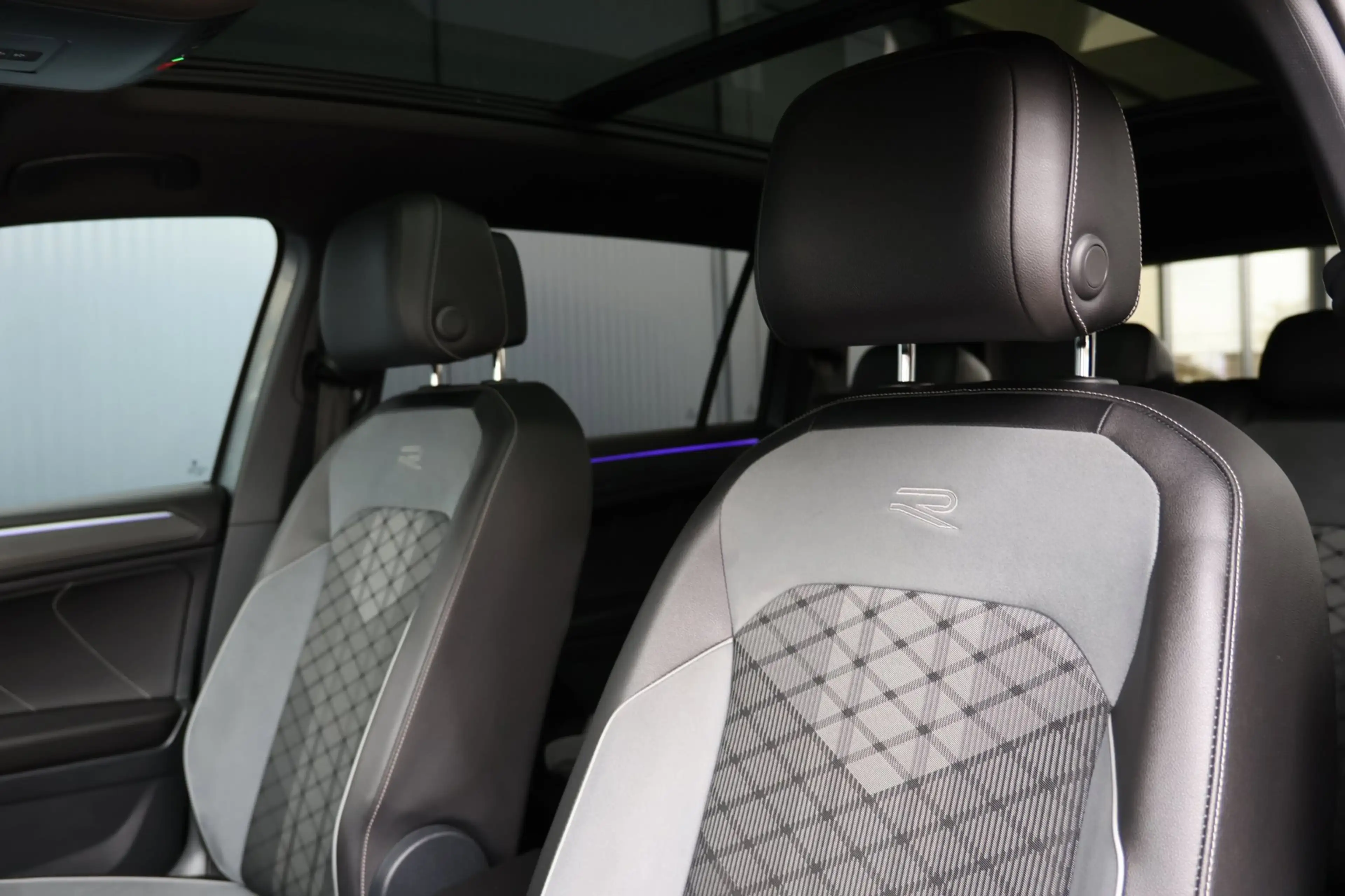 Volkswagen Tiguan Allspace 1.5 TSI R-Line 7p | panoramadak | head-up | harman — photo 21