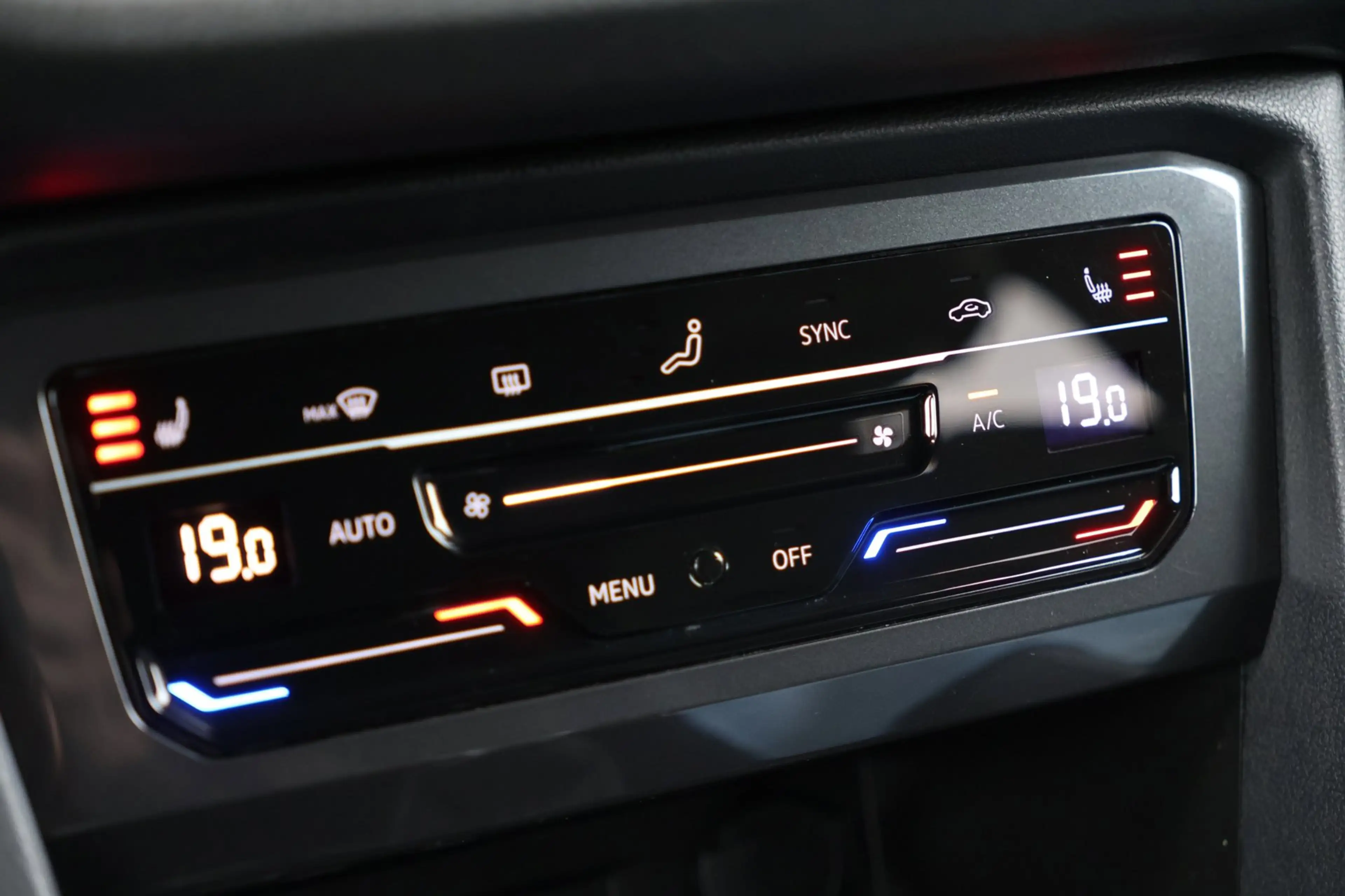Volkswagen Tiguan Allspace 1.5 TSI R-Line 7p | panoramadak | head-up | harman — photo 43