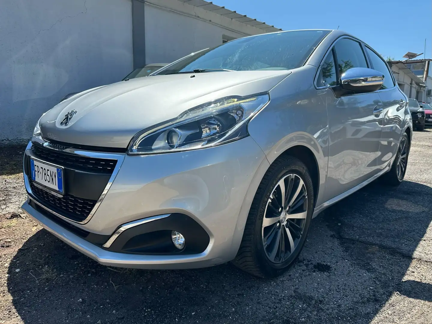 Peugeot 208 208 I 2015 5p 1.2 puretech Allure 82cv Argento - 1