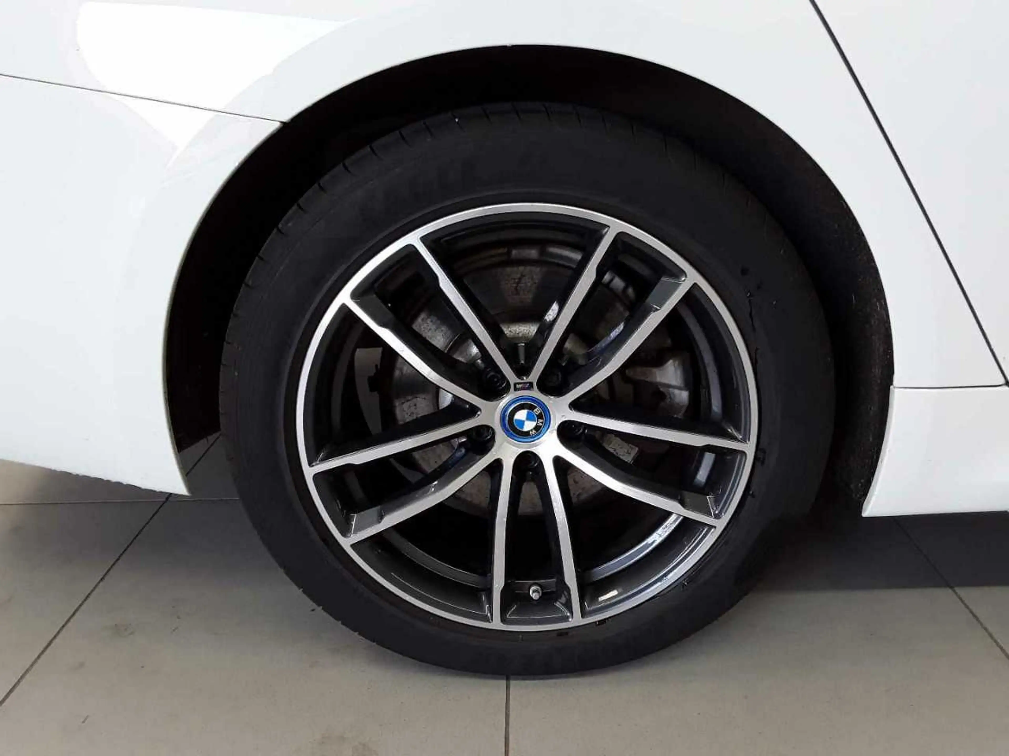 BMW 520 520e Touring Aut. M Sport Pano AHK Navi — photo 20