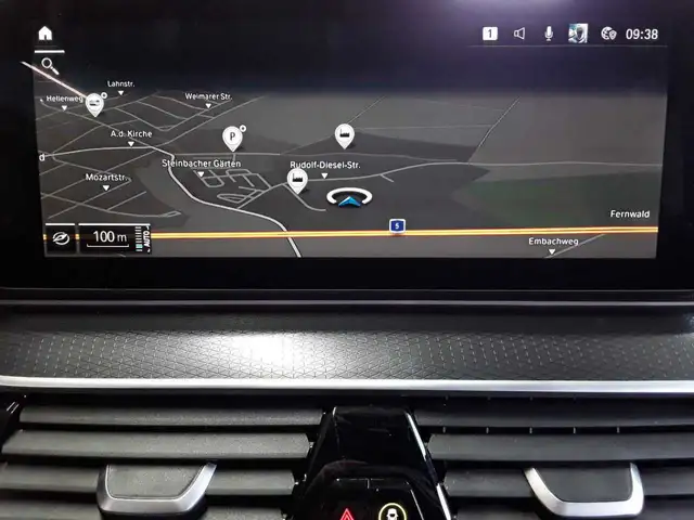 BMW 5 Series view 12