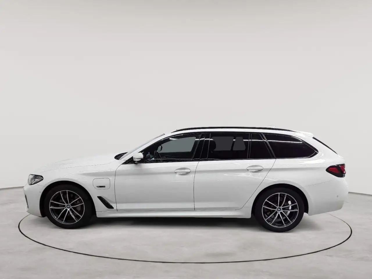 BMW 520 520e Touring Aut. M Sport Pano AHK Navi, миниатюра 6
