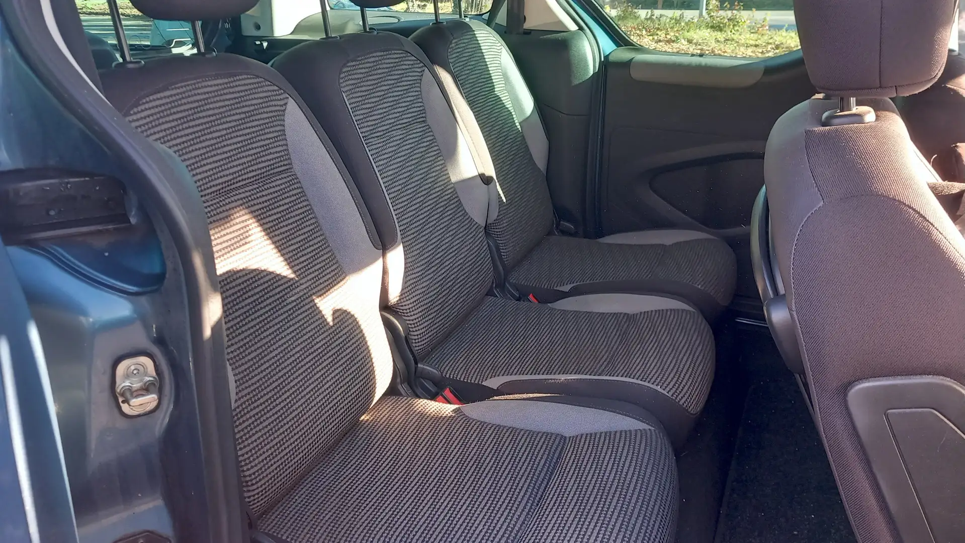 Peugeot Partner Partner Tepee 110Escapade Blue - 2