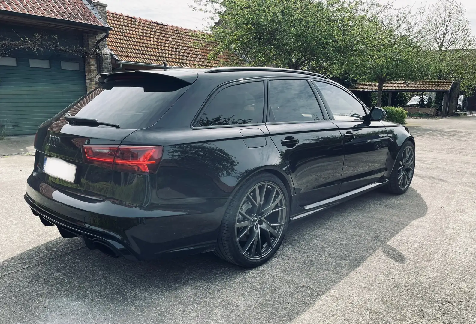Audi RS6 Avant Noir - 2