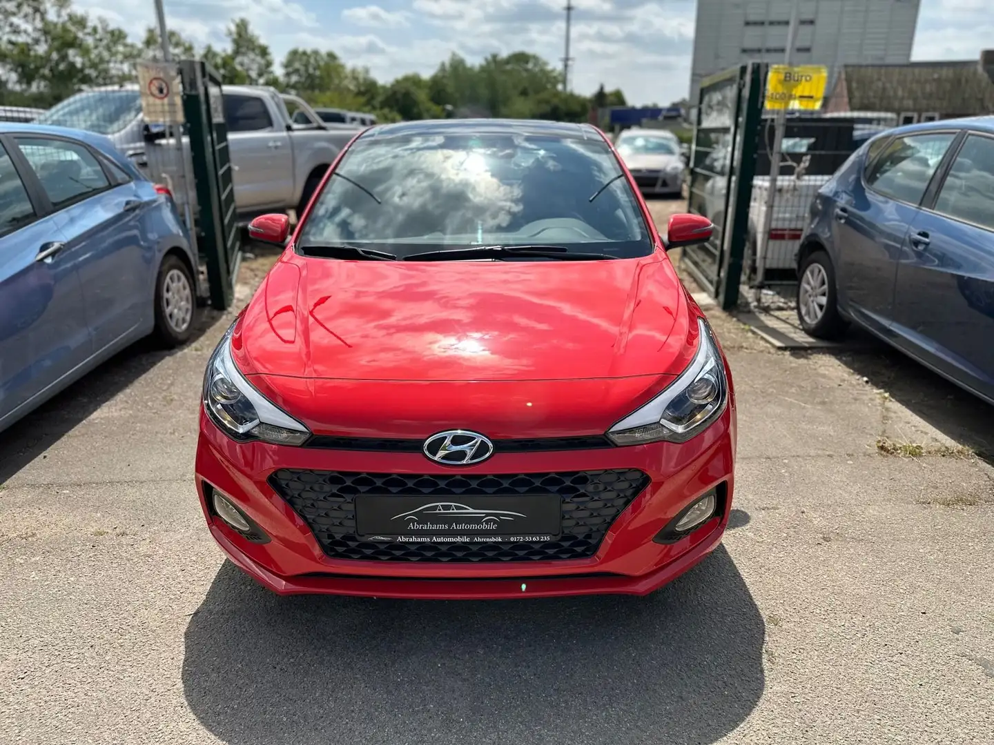 Hyundai i20 Style TÜV&Service Neu Vollausstattung Rot - 2