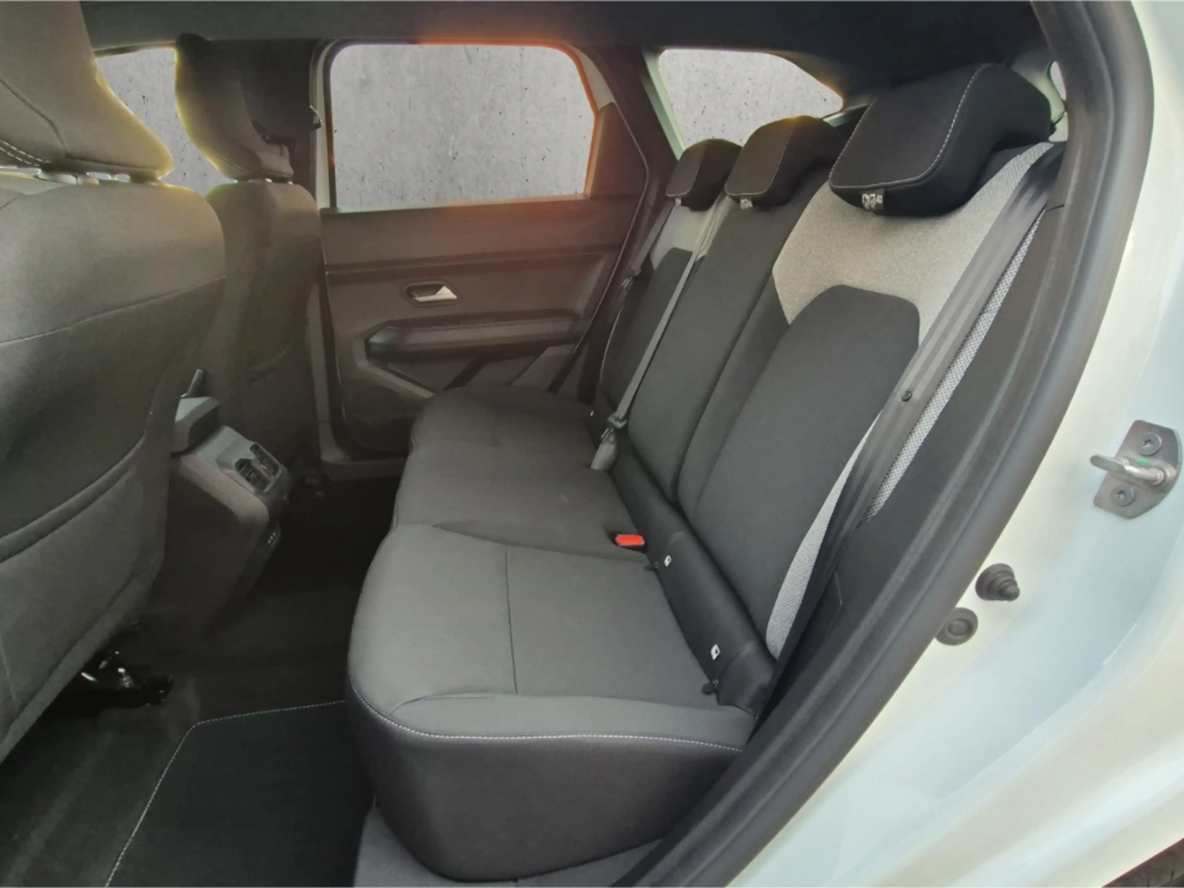 Dacia Bigster TCe Journey TCE 140 Navi Digitales Cockpit LED ACC — photo 8