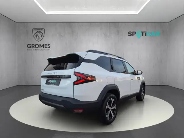 Dacia Bigster view 3