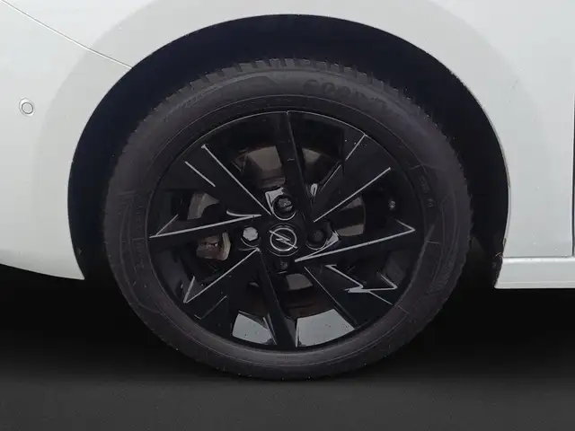 Opel Corsa view 8