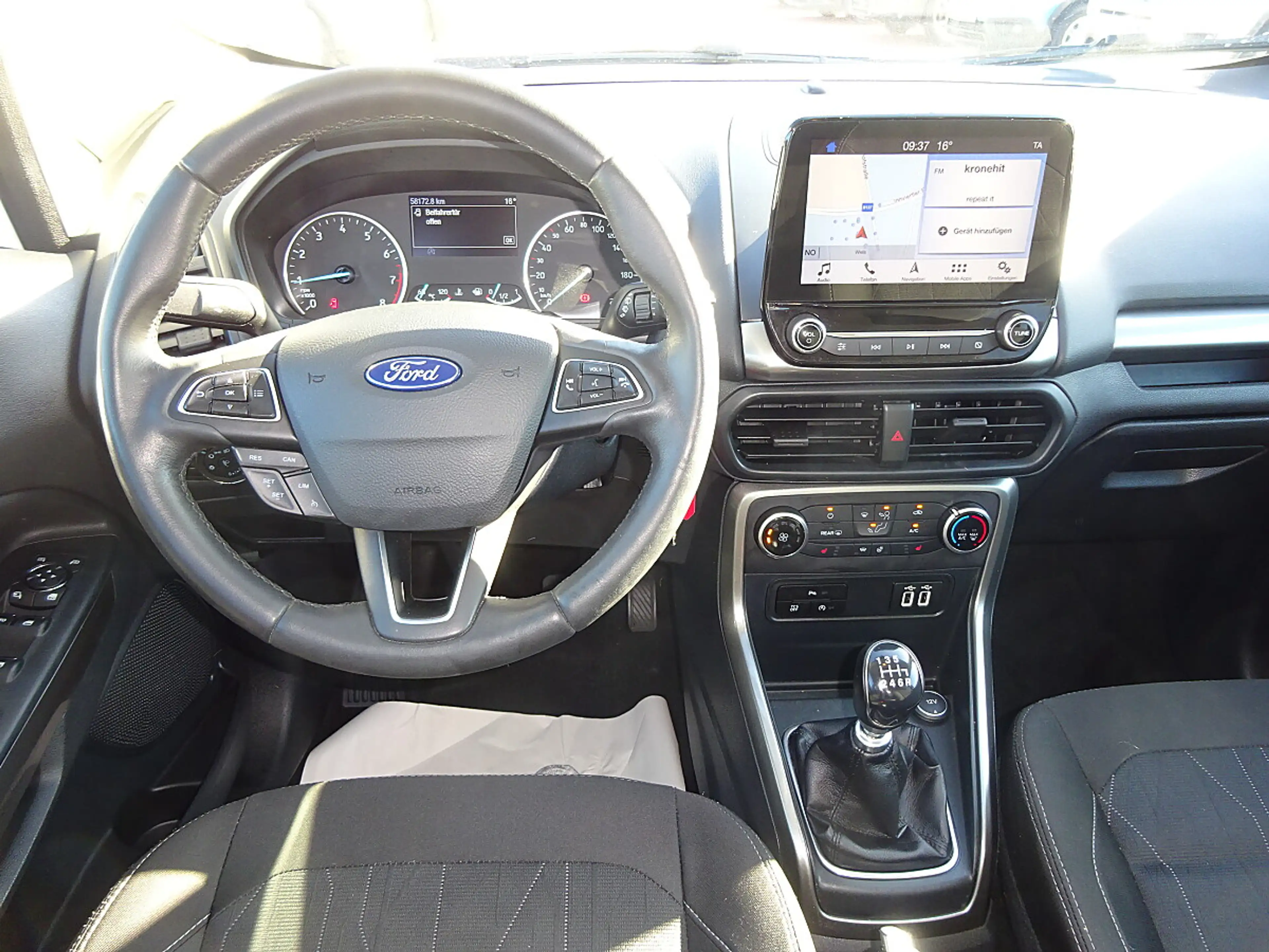 Ford EcoSport 1,0 EcoBoost Cool & Connect — photo 7